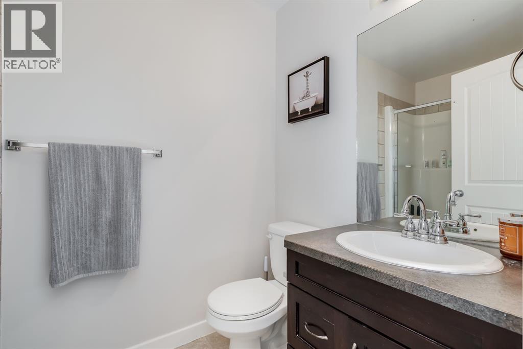 212 Luxstone Place Sw, Airdrie, Alberta  T4B 3C1 - Photo 13 - A2264979