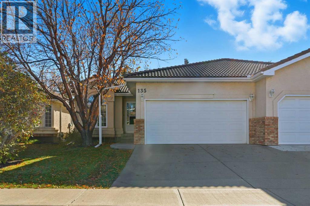 135 Hamptons Park Nw, Calgary, Alberta  T3A 5A6 - Photo 1 - A2265433