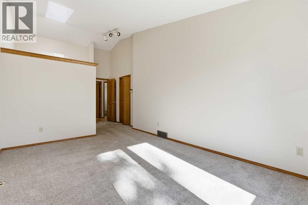 135 Hamptons Park Nw, Calgary, Alberta  T3A 5A6 - Photo 3 - A2265433