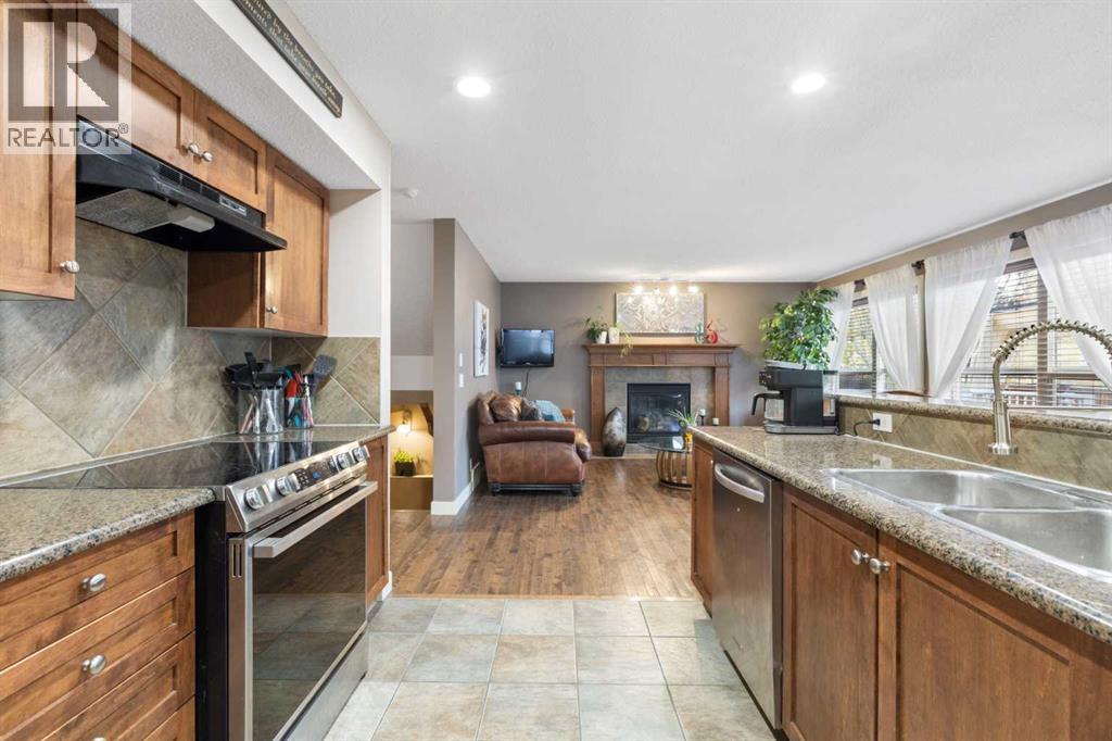 52 Westmount Circle, Okotoks, Alberta  T1S 0B6 - Photo 12 - A2269501