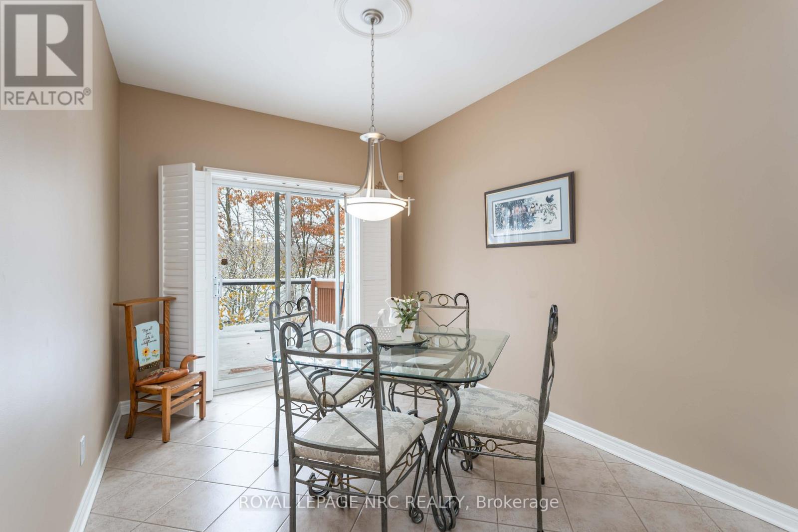 4114 Highland Park Drive, Lincoln, Ontario  L3J 0L7 - Photo 17 - X12537442