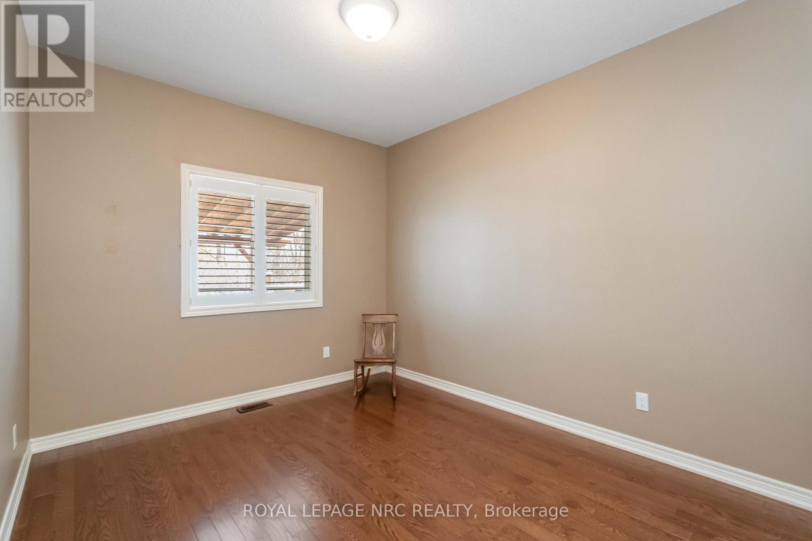 4114 Highland Park Drive, Lincoln, Ontario  L3J 0L7 - Photo 26 - X12537442