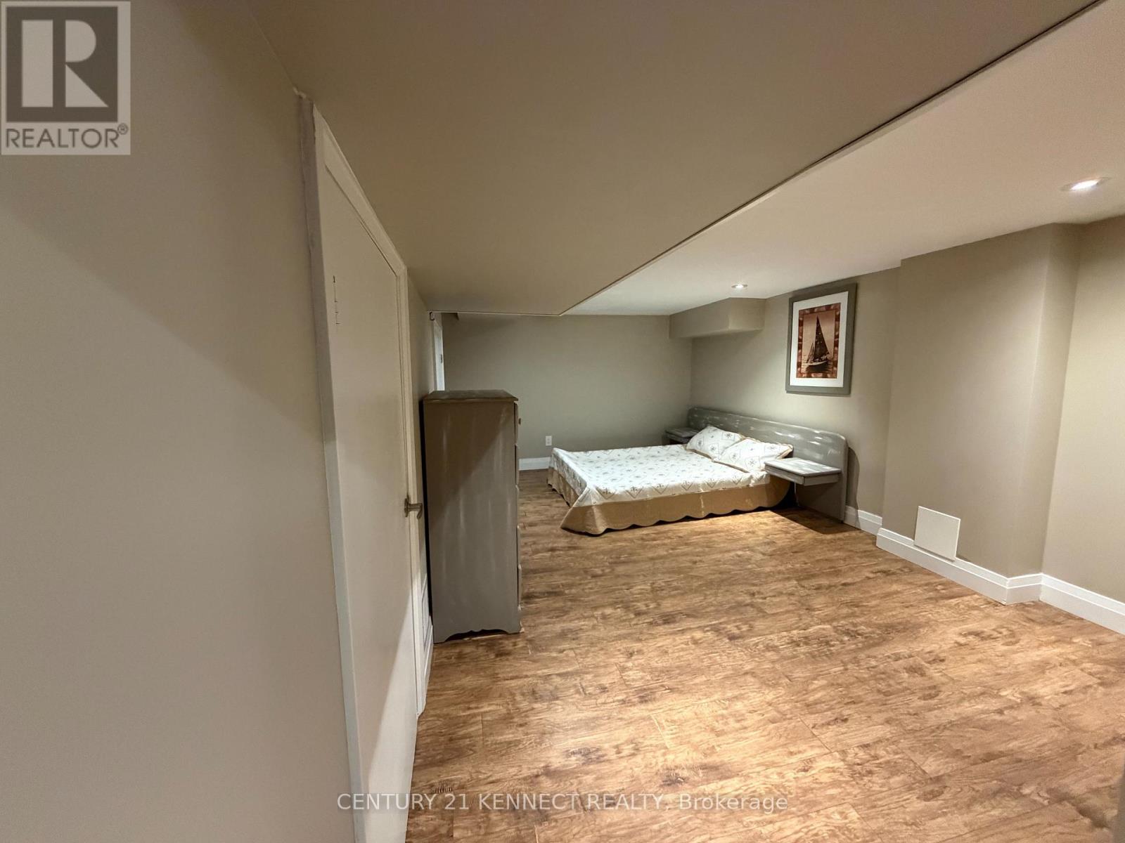 245 NAIRN AVENUE, Toronto, Ontario