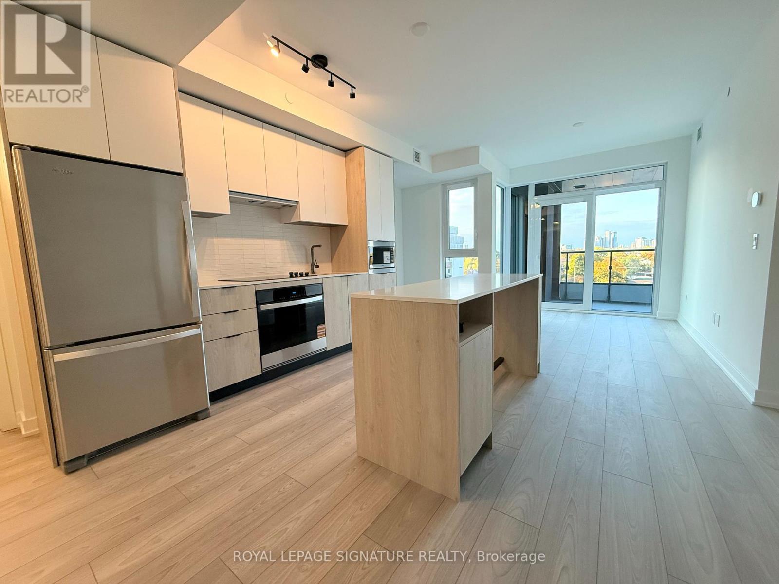 506 - 1007 The Queensway, Toronto, Ontario  M8Z 6C7 - Photo 5 - W12537090