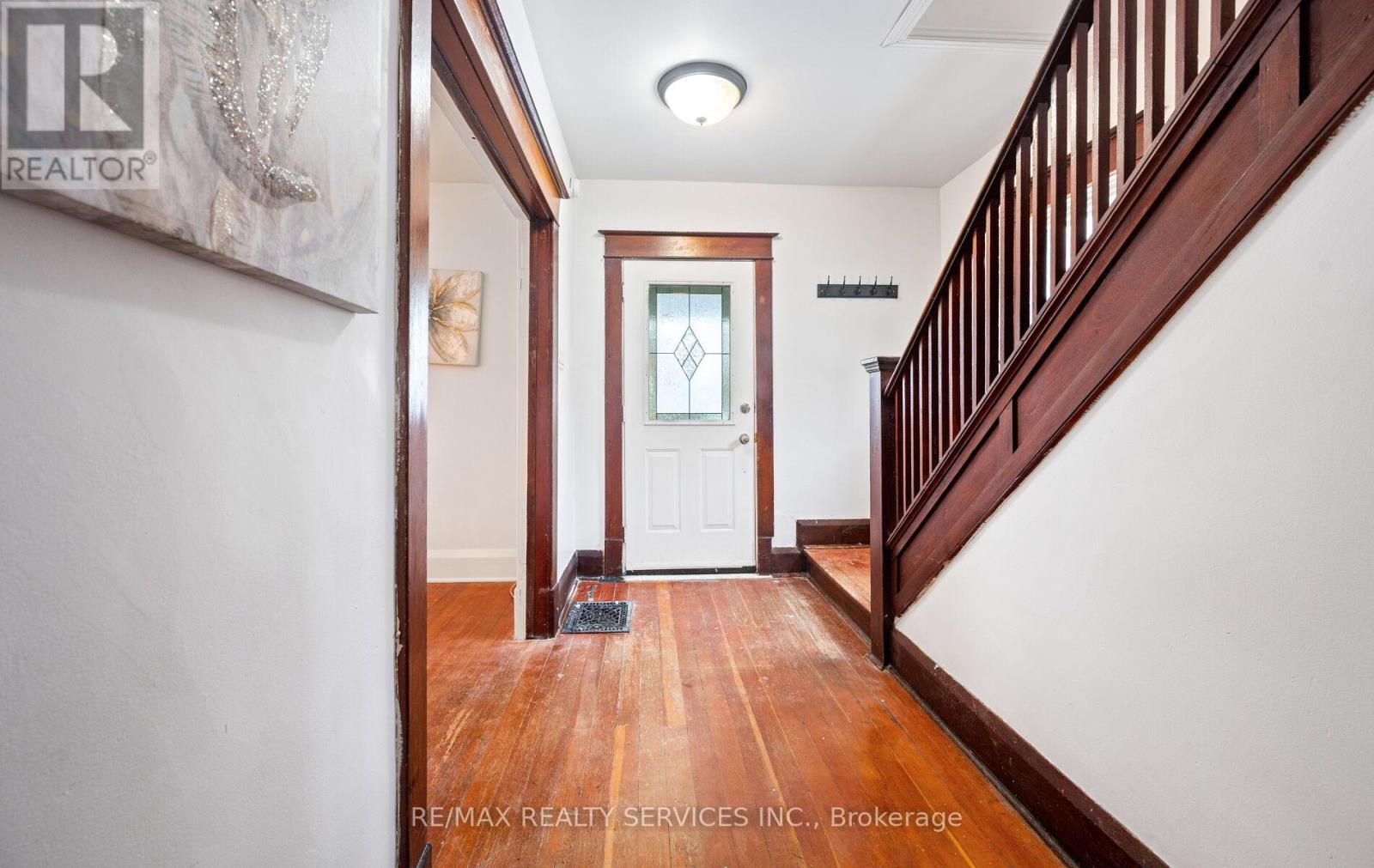 97 Mill Street N, Brampton, Ontario  L6X 1T7 - Photo 10 - W12537096