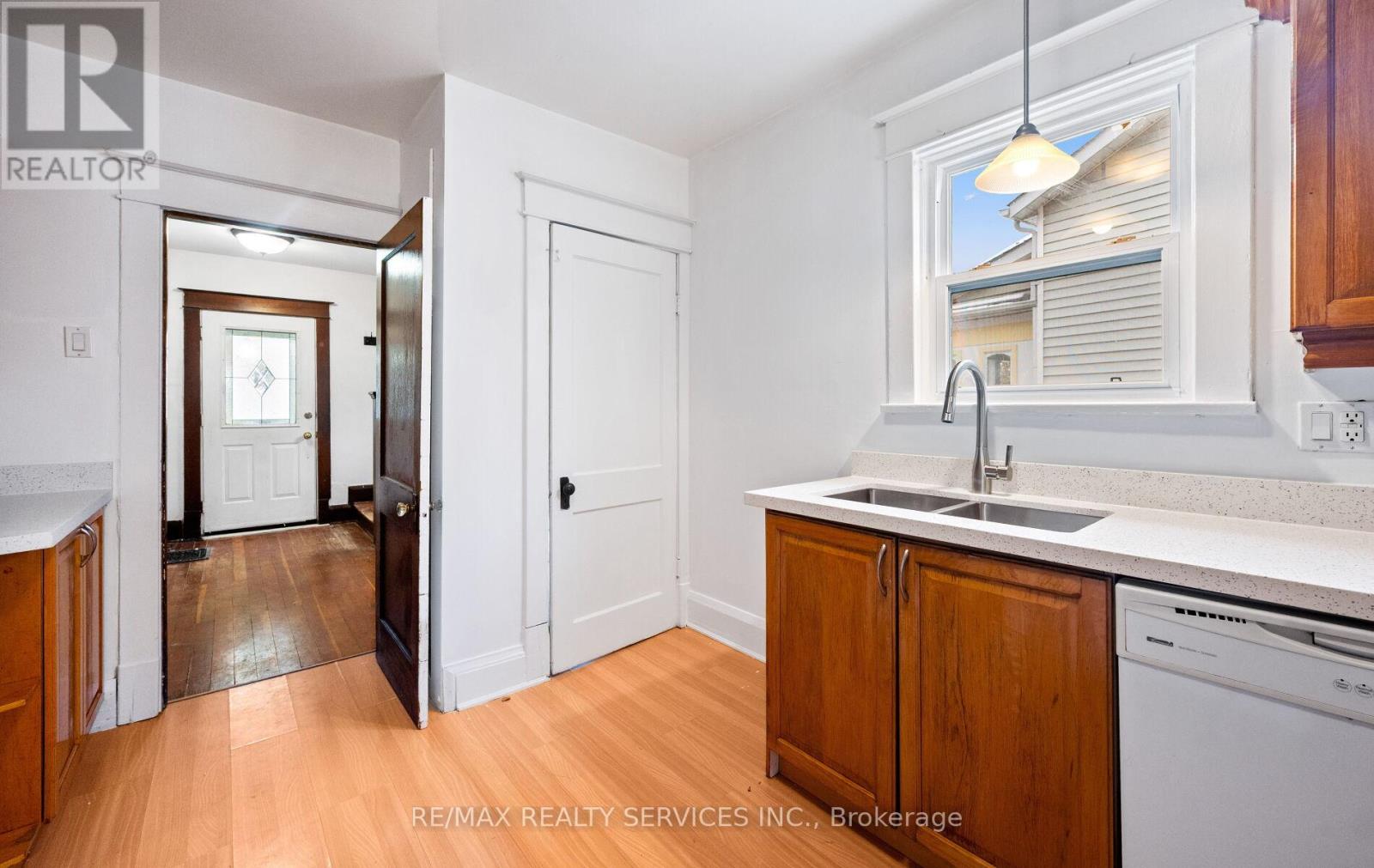 97 Mill Street N, Brampton, Ontario  L6X 1T7 - Photo 24 - W12537096