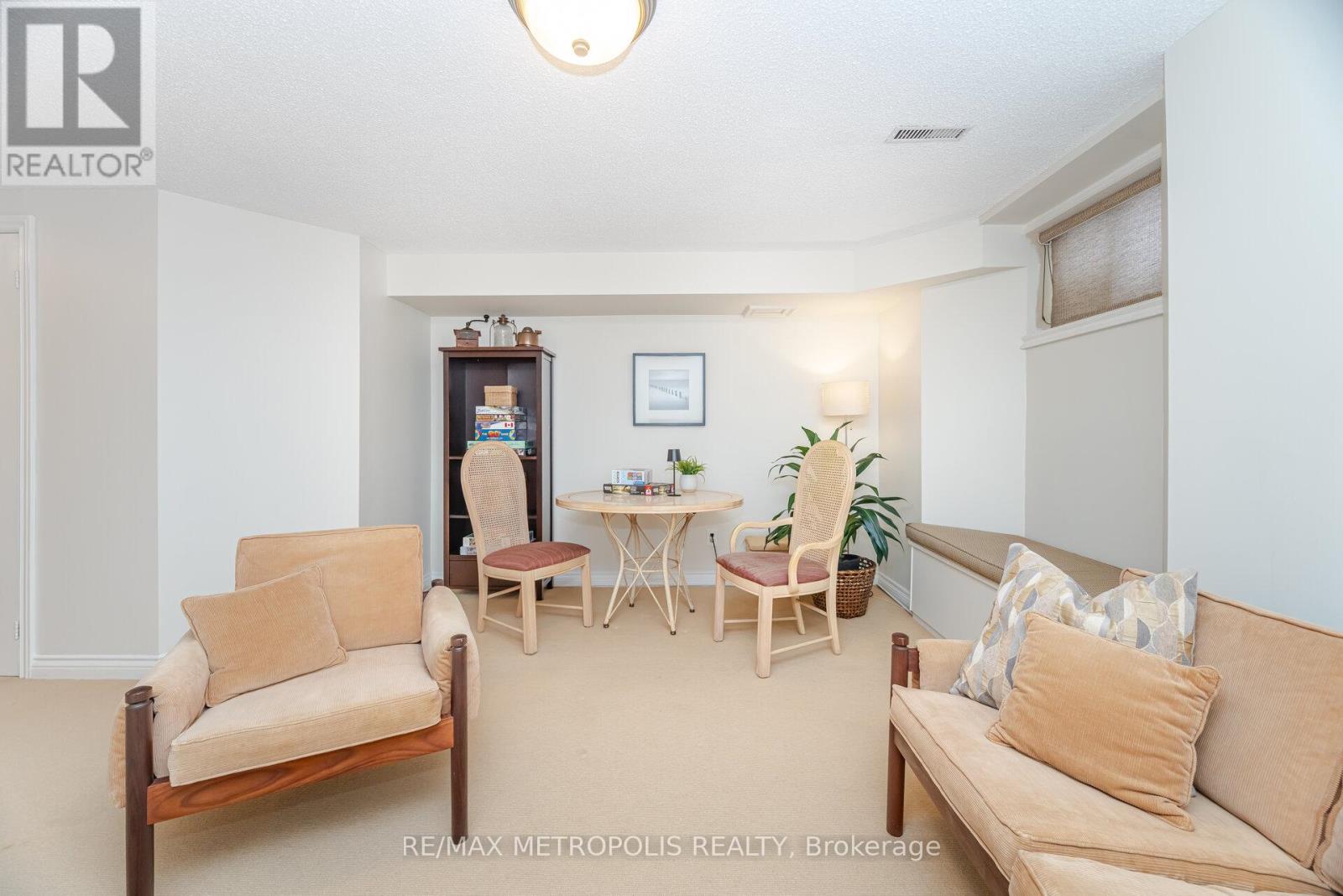 8 - 2390 Woodward Avenue, Burlington, Ontario  L7R 1T9 - Photo 39 - W12537098