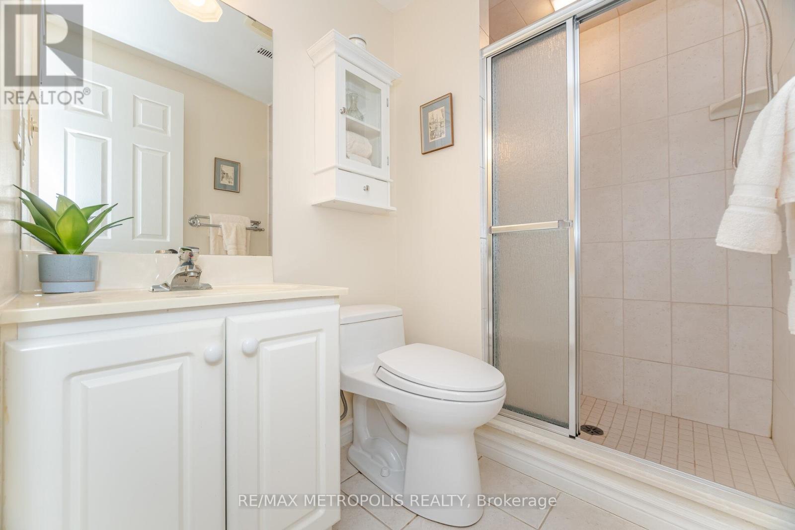 8 - 2390 Woodward Avenue, Burlington, Ontario  L7R 1T9 - Photo 40 - W12537098