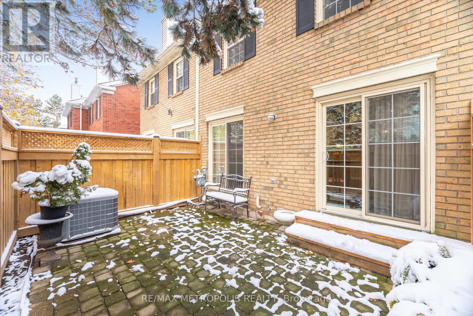 8 - 2390 Woodward Avenue, Burlington, Ontario  L7R 1T9 - Photo 44 - W12537098