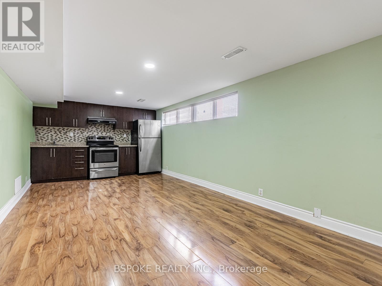 Bsmt - 252 Thistle Down Boulevard, Toronto, Ontario  M9V 1K7 - Photo 2 - W12537122