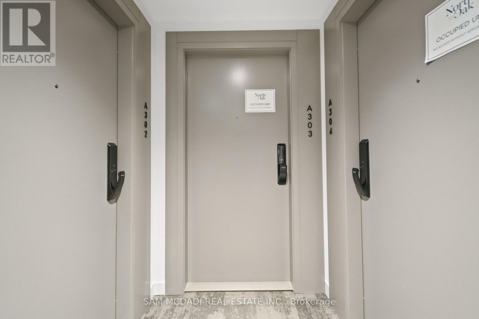 303 - 3079 Trafalgar Road, Oakville, Ontario  L6H 8C5 - Photo 2 - W12537126