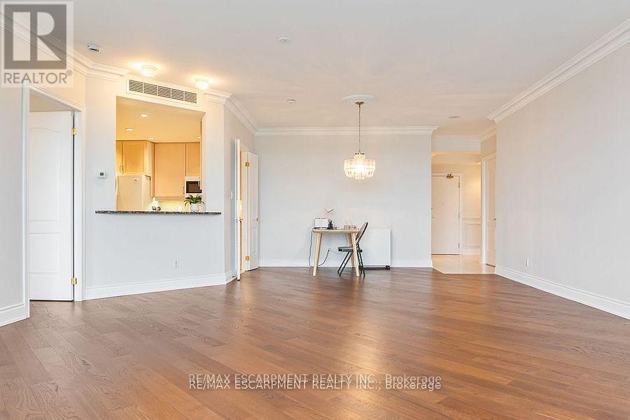 Ph7 - 1900 The Collegeway, Mississauga, Ontario  L5L 5Y8 - Photo 15 - W12537132