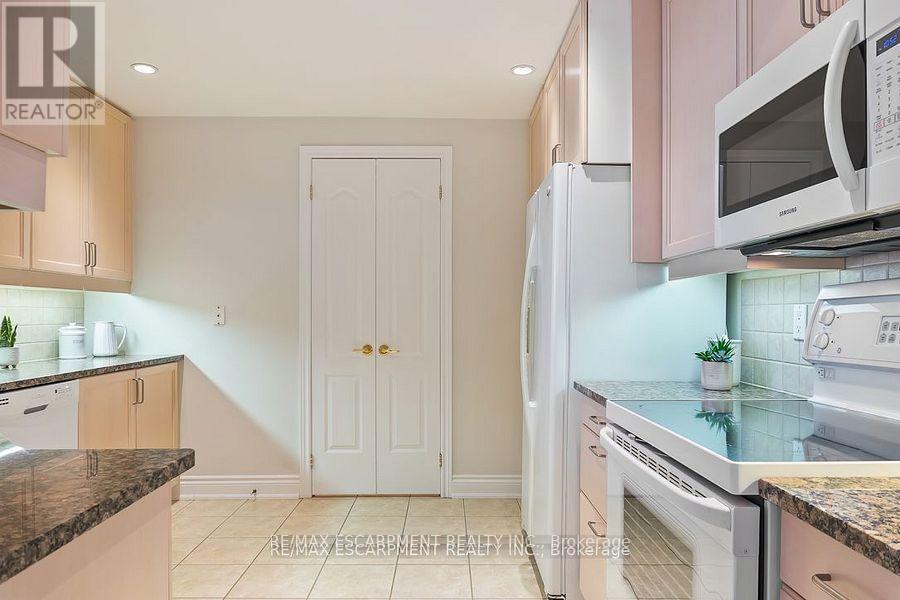 Ph7 - 1900 The Collegeway, Mississauga, Ontario  L5L 5Y8 - Photo 16 - W12537132