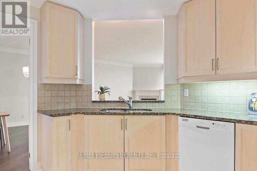 Ph7 - 1900 The Collegeway, Mississauga, Ontario  L5L 5Y8 - Photo 18 - W12537132