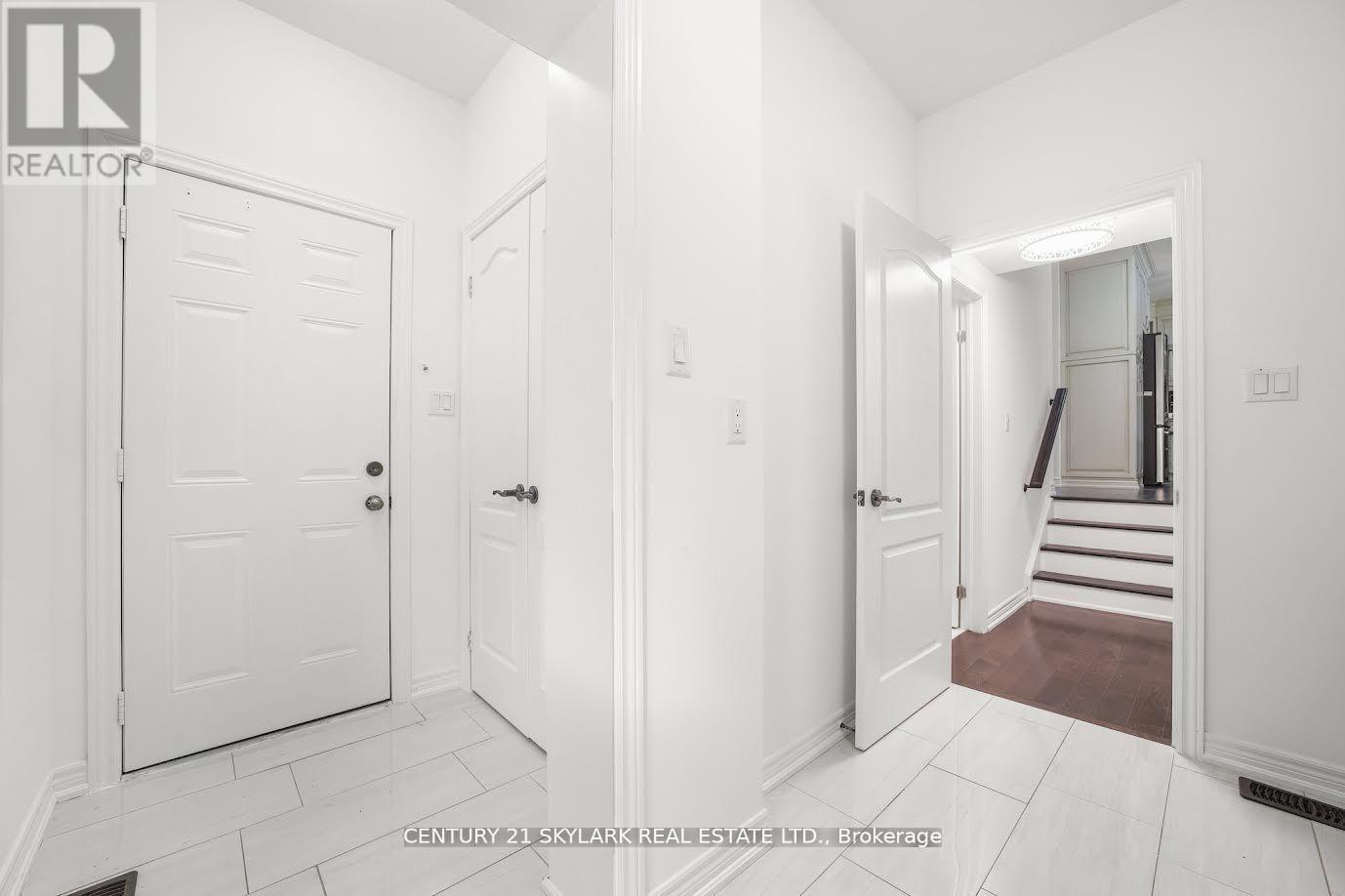 3270 Etude Drive, Mississauga, Ontario  L4T 1T3 - Photo 20 - W12537142