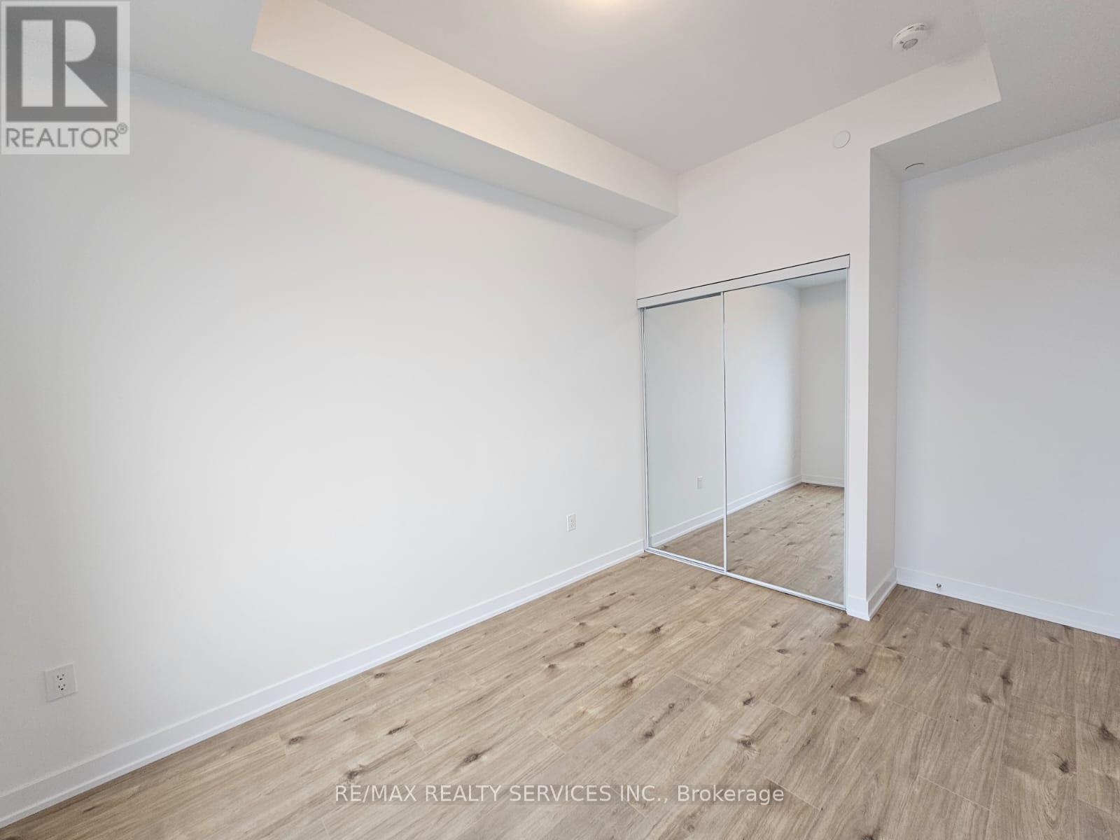 609 - 500 Planes Road, Burlington, Ontario  L7T 2E1 - Photo 23 - W12537158