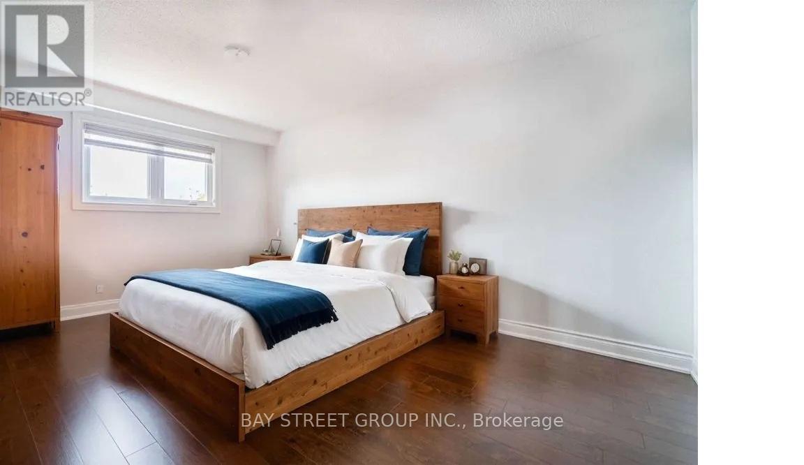 Upper - 2615 Windjammer Road, Mississauga, Ontario  L5L 1H7 - Photo 10 - W12537212