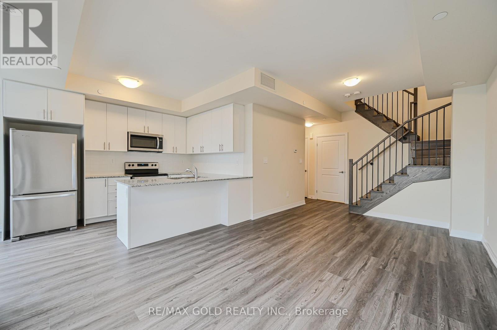 111 - 1597 Rose Way, Milton, Ontario L9E 1N4 - Photo 17 - W12537220