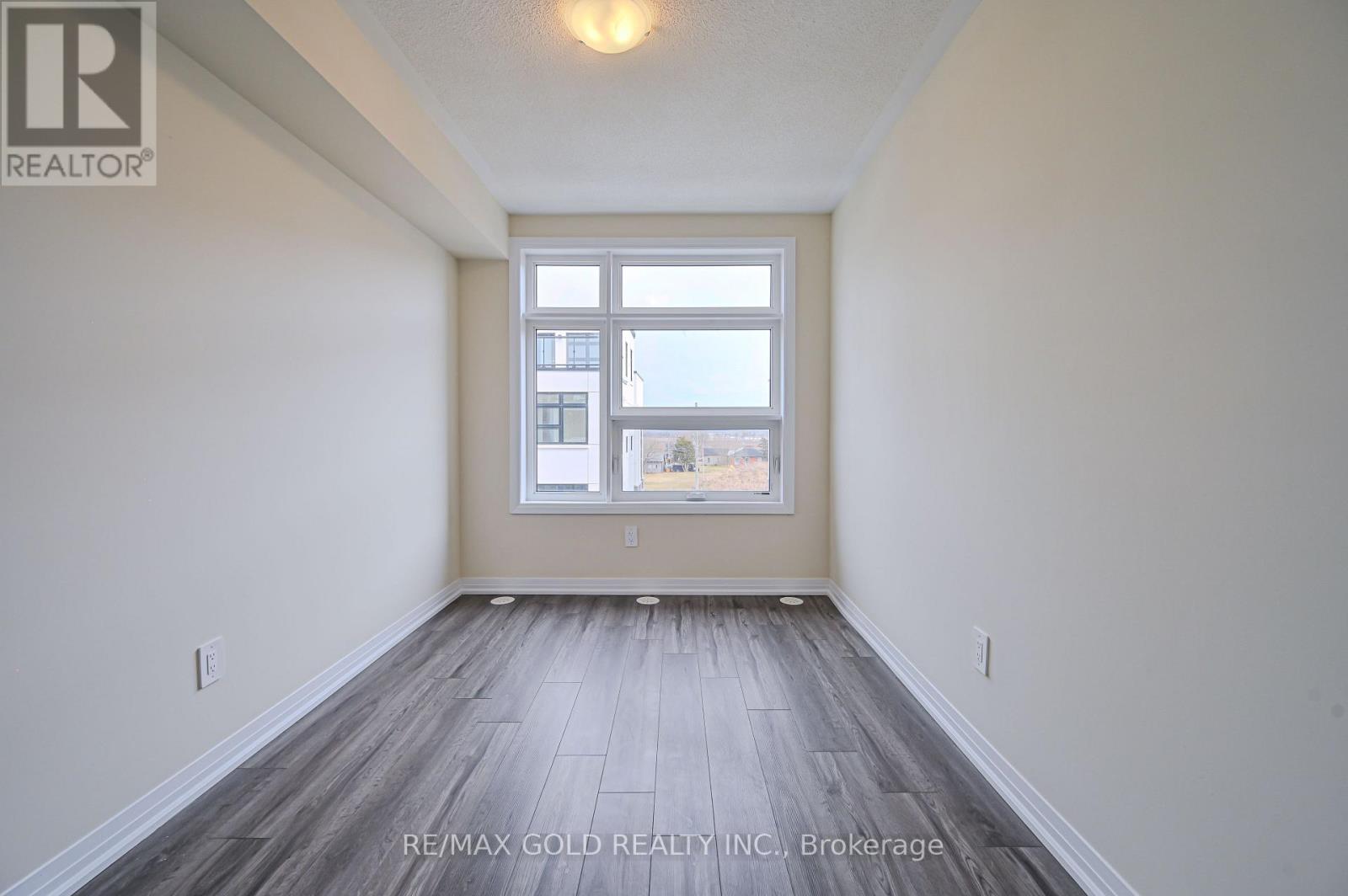 111 - 1597 Rose Way, Milton, Ontario L9E 1N4 - Photo 25 - W12537220