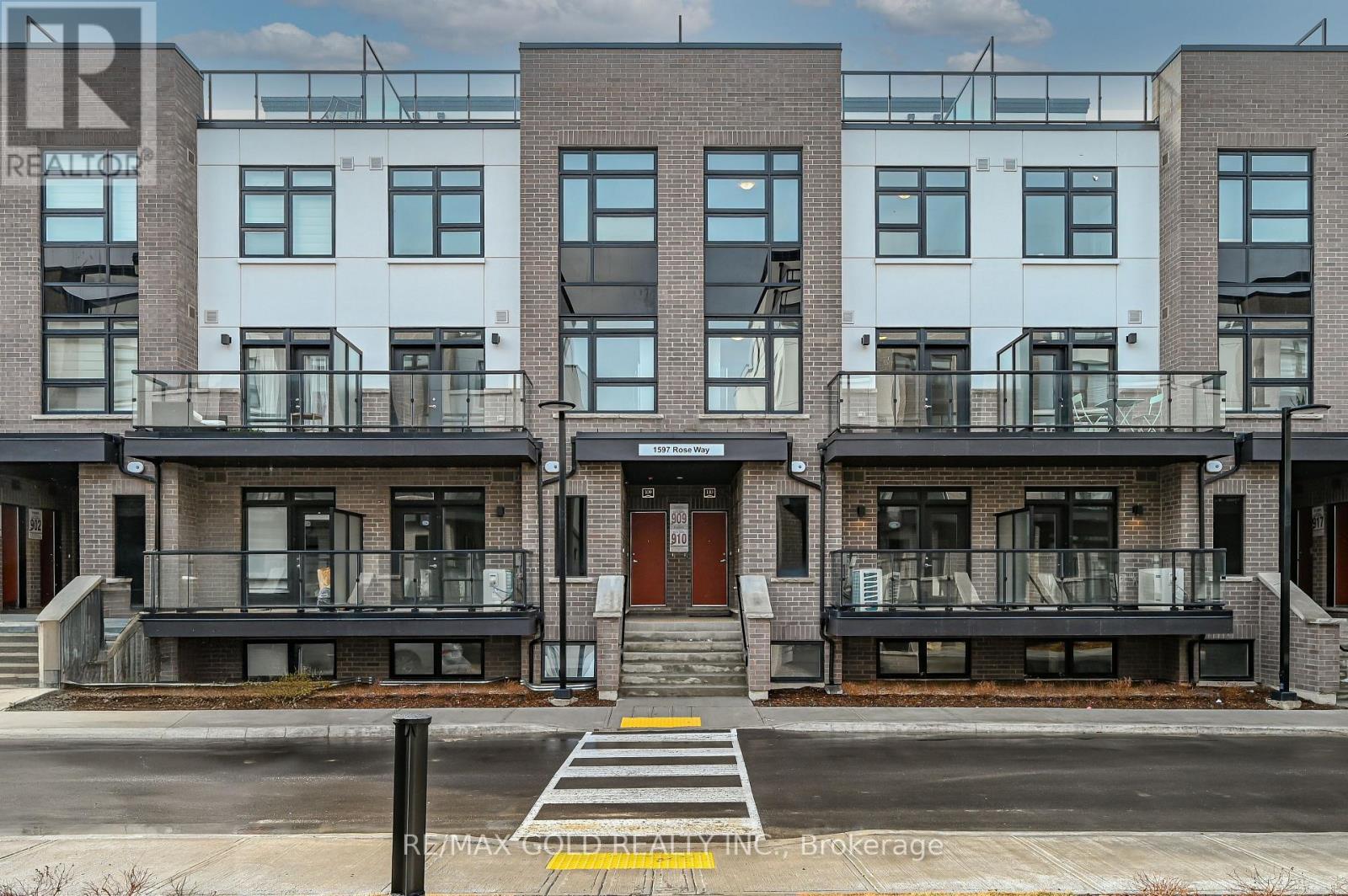 111 - 1597 Rose Way, Milton, Ontario L9E 1N4 - Photo 3 - W12537220