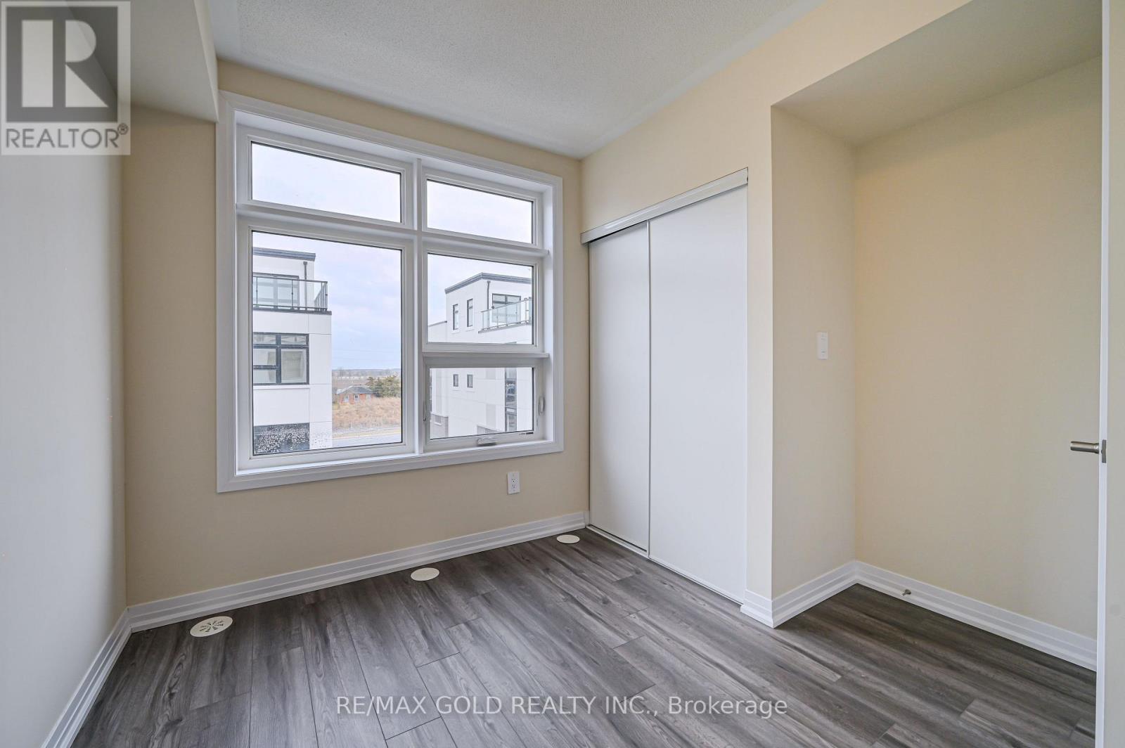 111 - 1597 Rose Way, Milton, Ontario L9E 1N4 - Photo 32 - W12537220