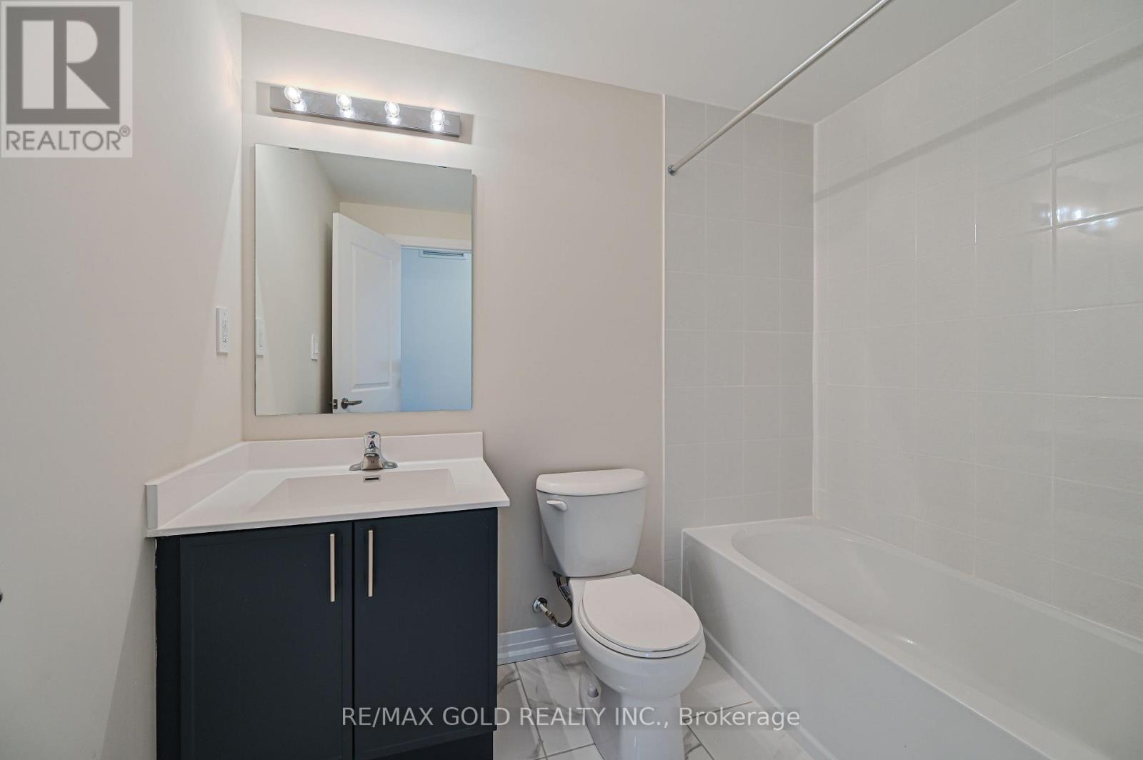 111 - 1597 Rose Way, Milton, Ontario L9E 1N4 - Photo 40 - W12537220