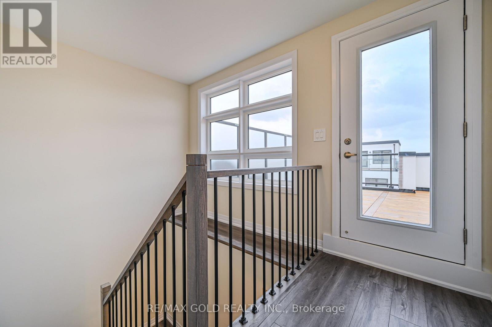 111 - 1597 Rose Way, Milton, Ontario L9E 1N4 - Photo 43 - W12537220