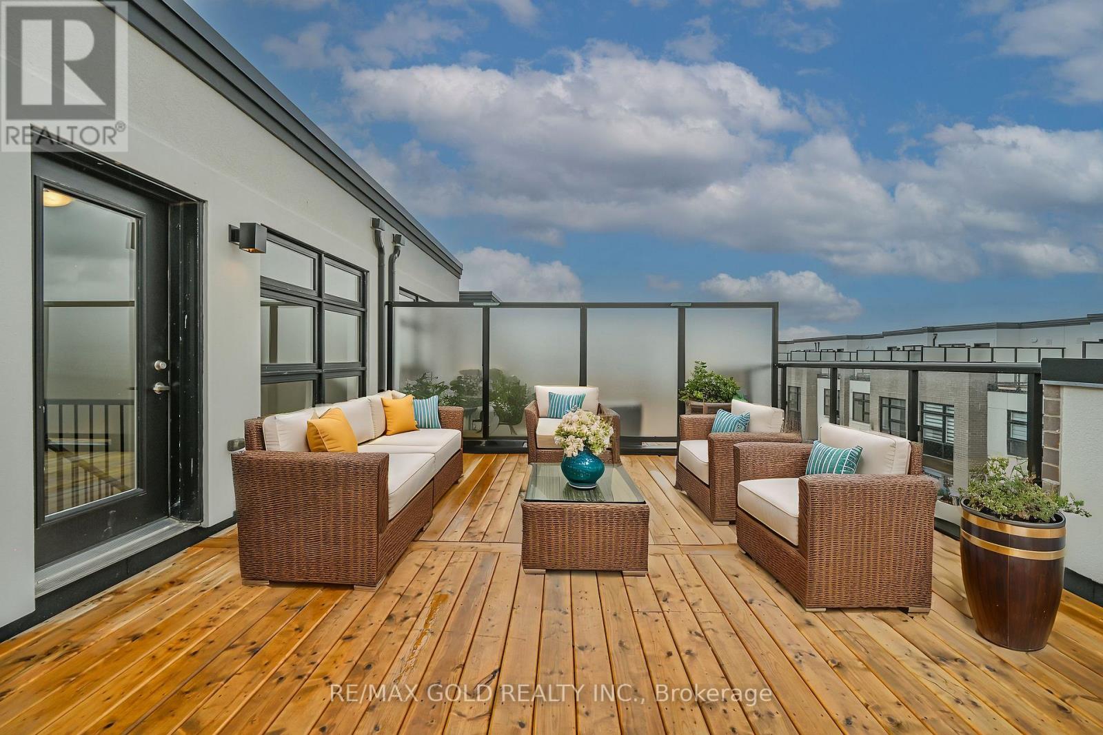 111 - 1597 Rose Way, Milton, Ontario L9E 1N4 - Photo 45 - W12537220