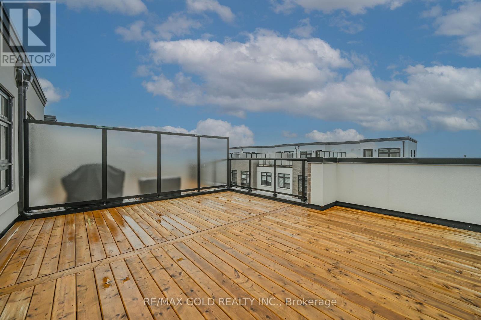 111 - 1597 Rose Way, Milton, Ontario L9E 1N4 - Photo 47 - W12537220