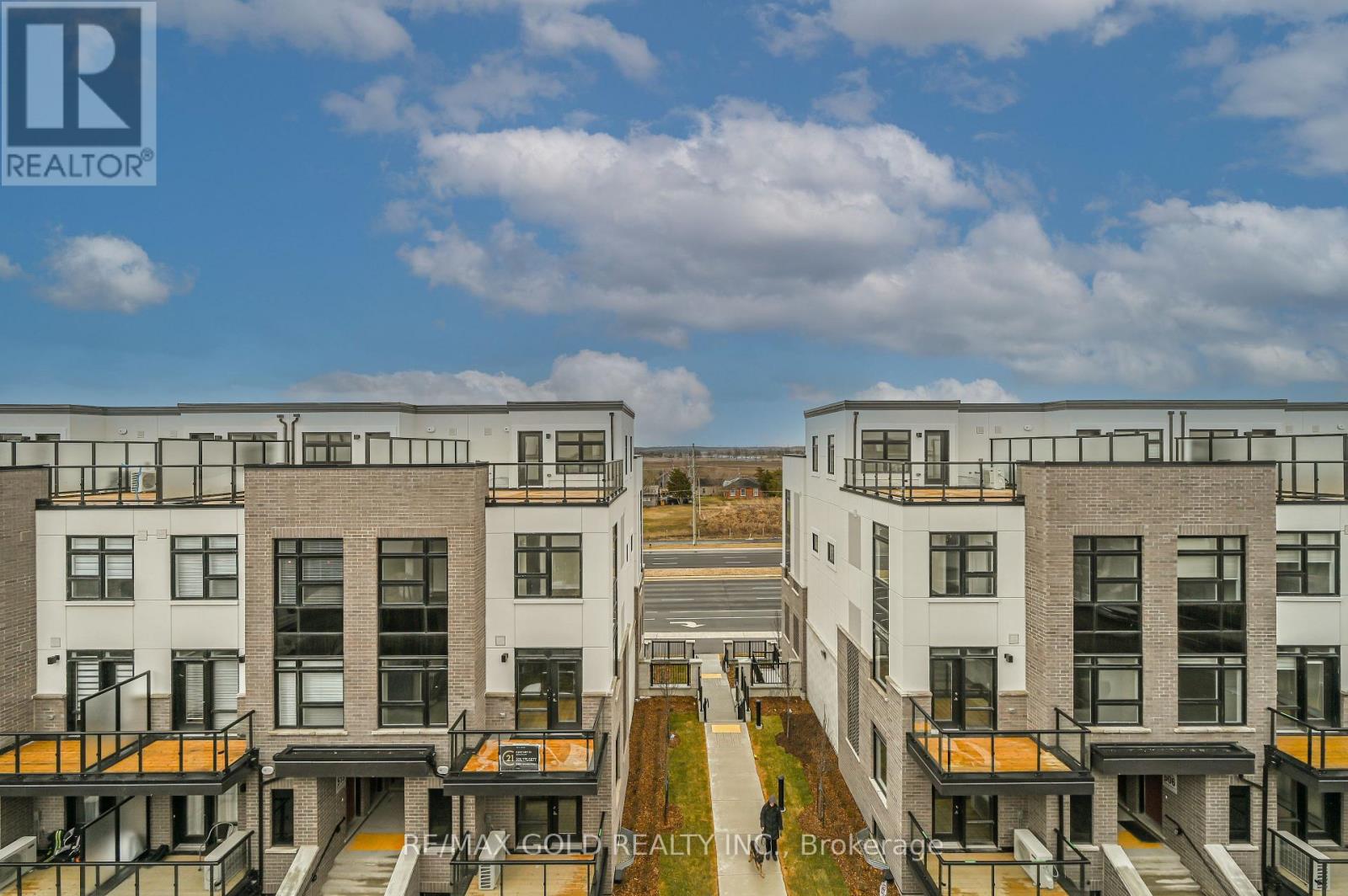 111 - 1597 Rose Way, Milton, Ontario L9E 1N4 - Photo 49 - W12537220