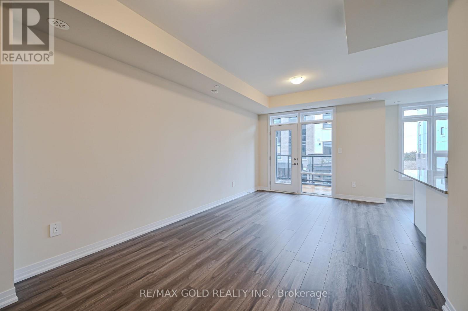 111 - 1597 Rose Way, Milton, Ontario L9E 1N4 - Photo 8 - W12537220