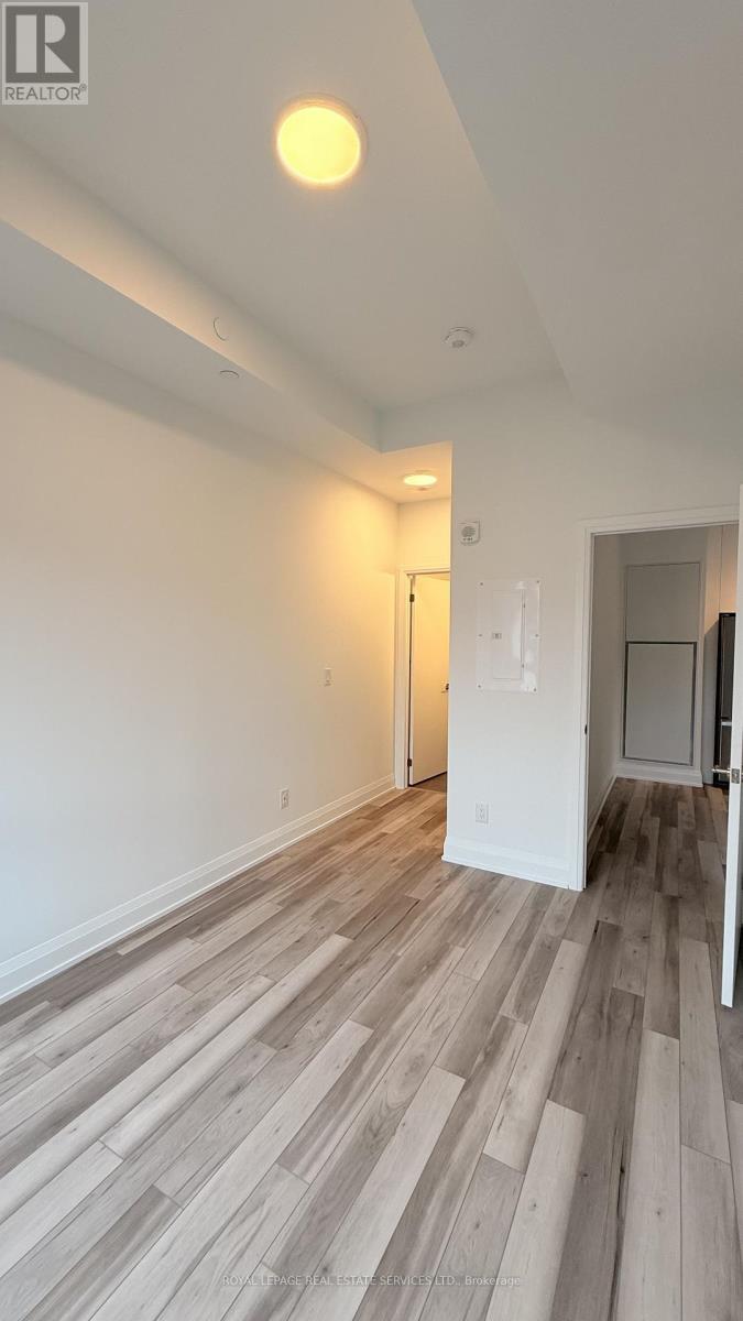 523 - 3250 Carding Mill Trail, Oakville, Ontario  L6M 1L3 - Photo 5 - W12537222