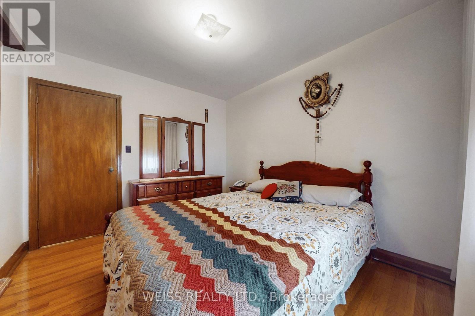 246 Thirtieth Street, Toronto, Ontario M8W 3E1 - Photo 20 - W12537262