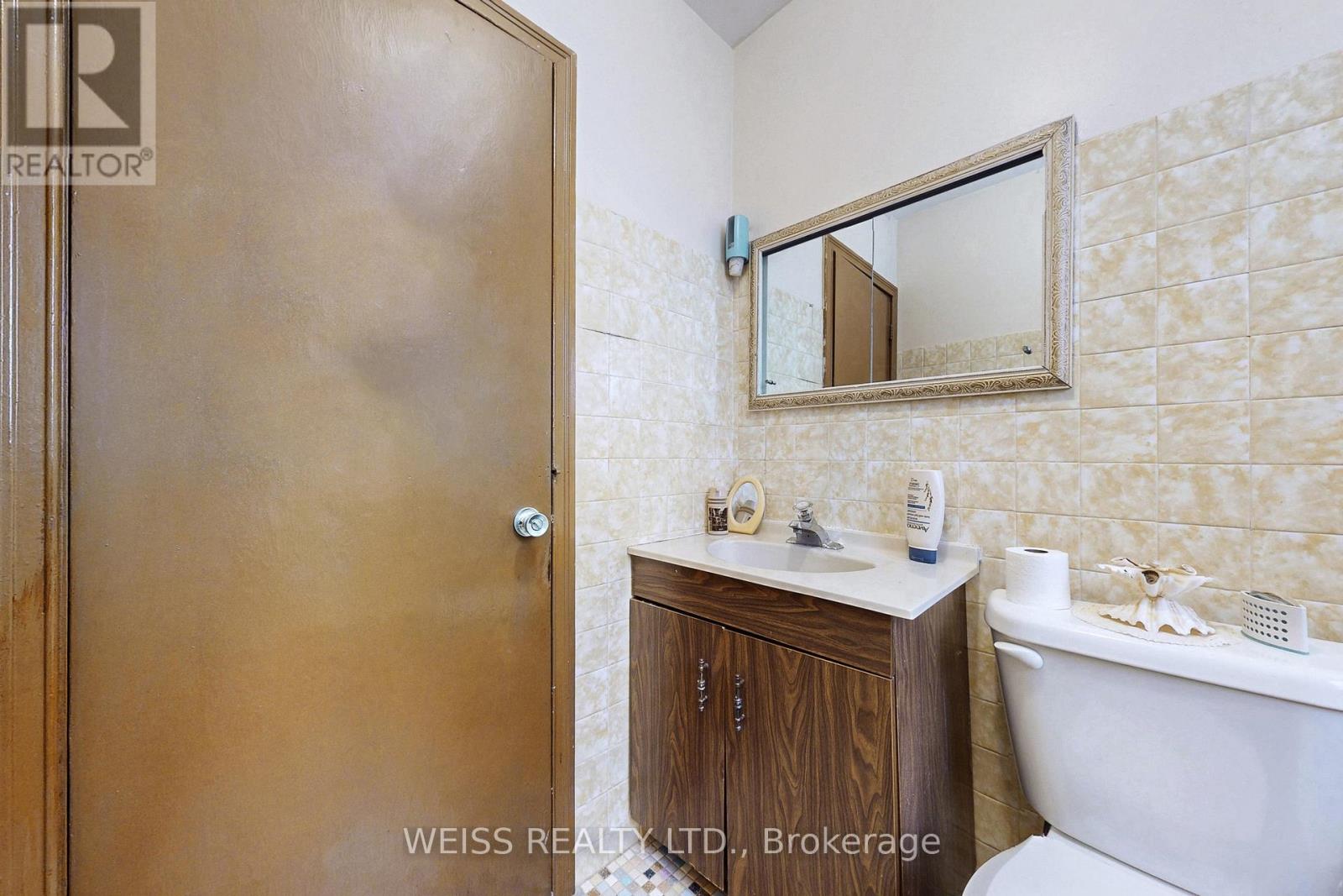 246 Thirtieth Street, Toronto, Ontario M8W 3E1 - Photo 22 - W12537262