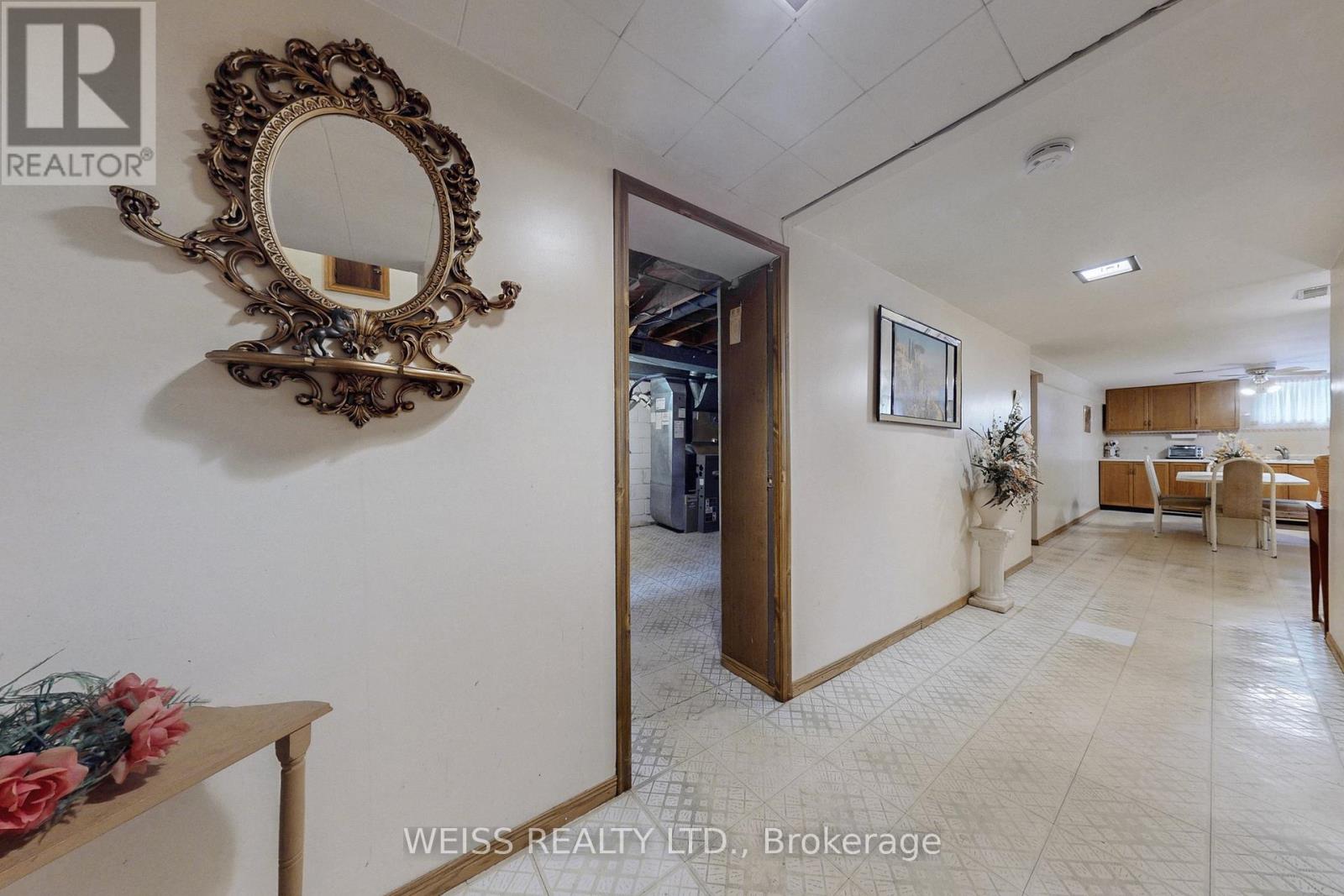 246 Thirtieth Street, Toronto, Ontario M8W 3E1 - Photo 24 - W12537262