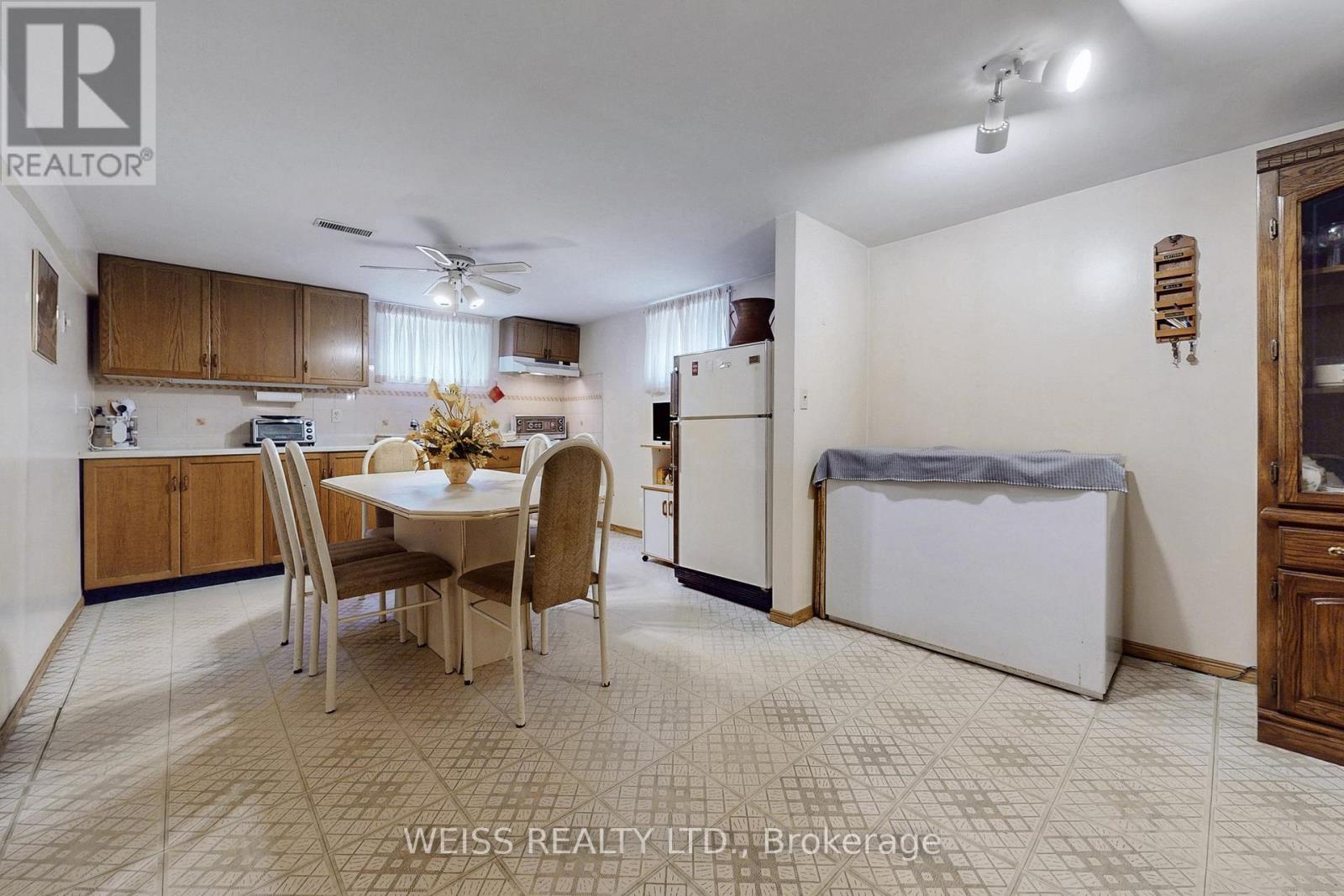 246 Thirtieth Street, Toronto, Ontario M8W 3E1 - Photo 29 - W12537262