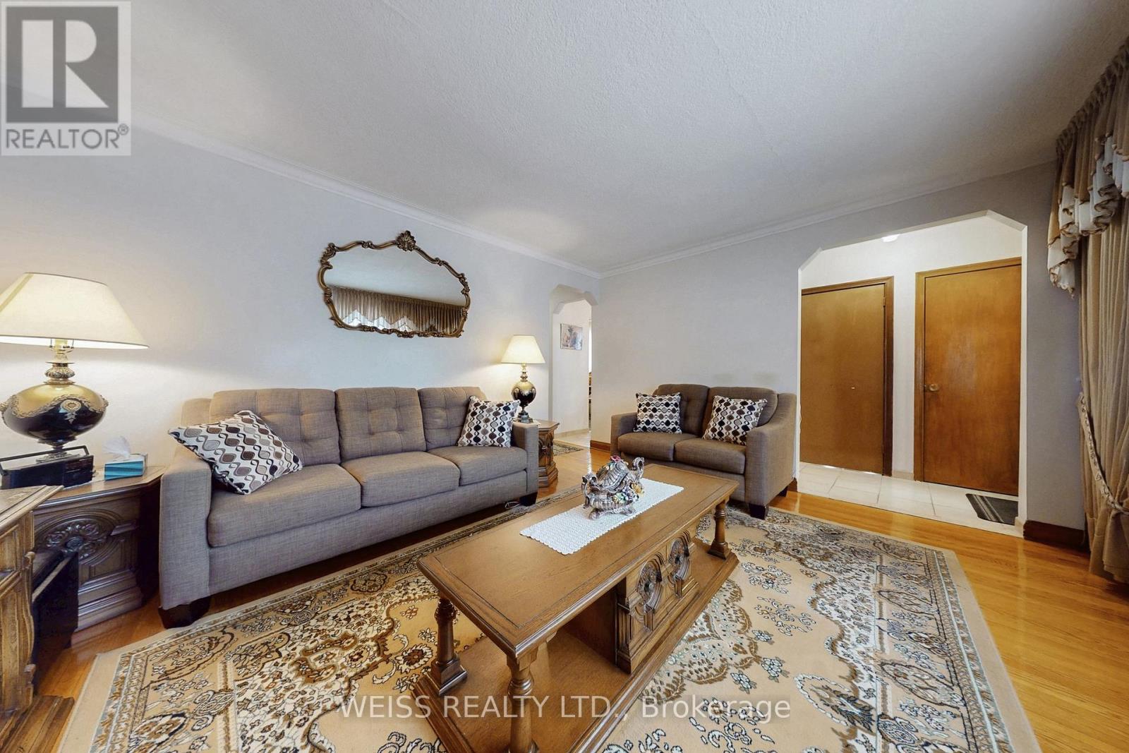 246 Thirtieth Street, Toronto, Ontario M8W 3E1 - Photo 3 - W12537262