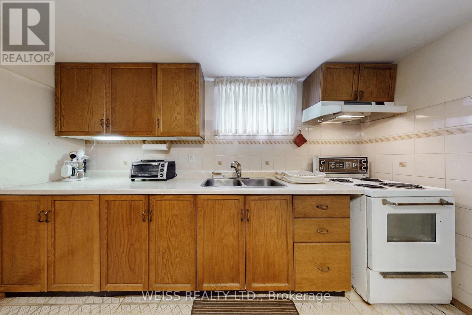 246 Thirtieth Street, Toronto, Ontario M8W 3E1 - Photo 33 - W12537262