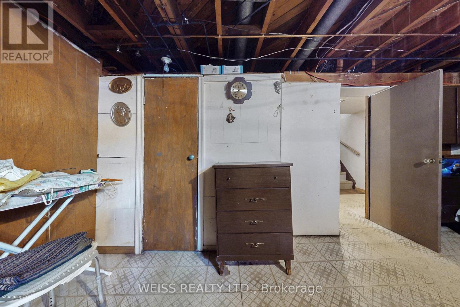 246 Thirtieth Street, Toronto, Ontario M8W 3E1 - Photo 38 - W12537262