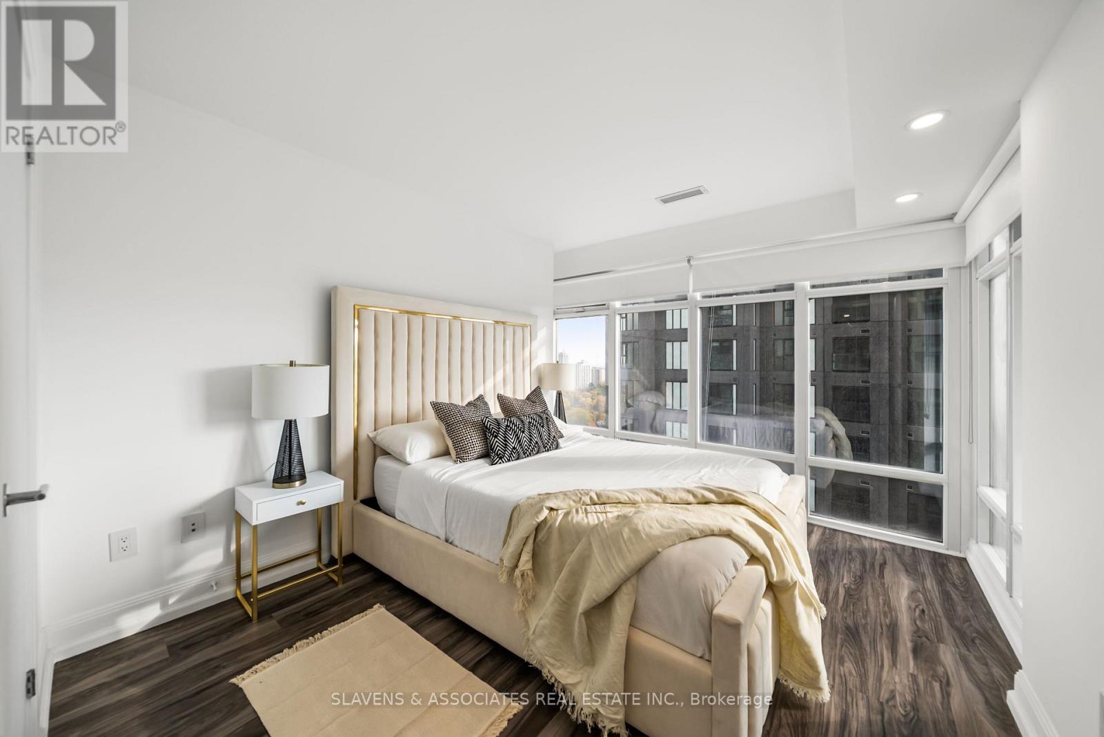 2303 - 2181 Yonge Street, Toronto, Ontario  M4S 3H7 - Photo 14 - C12537226