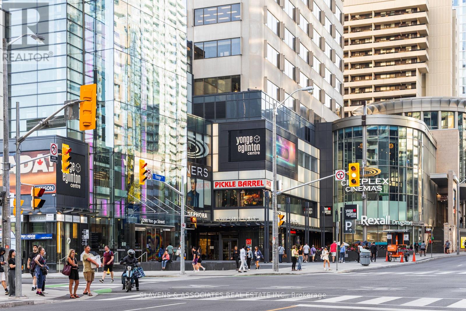 2303 - 2181 Yonge Street, Toronto, Ontario  M4S 3H7 - Photo 28 - C12537226