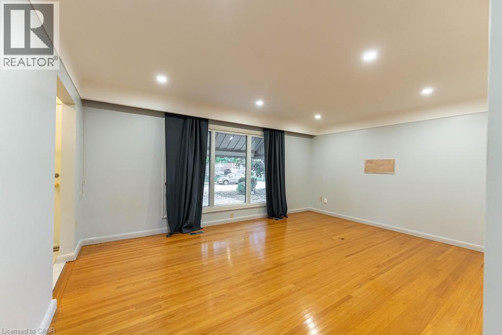 155 Wise Court, Hamilton, Ontario  L8T 2M1 - Photo 4 - 40782160