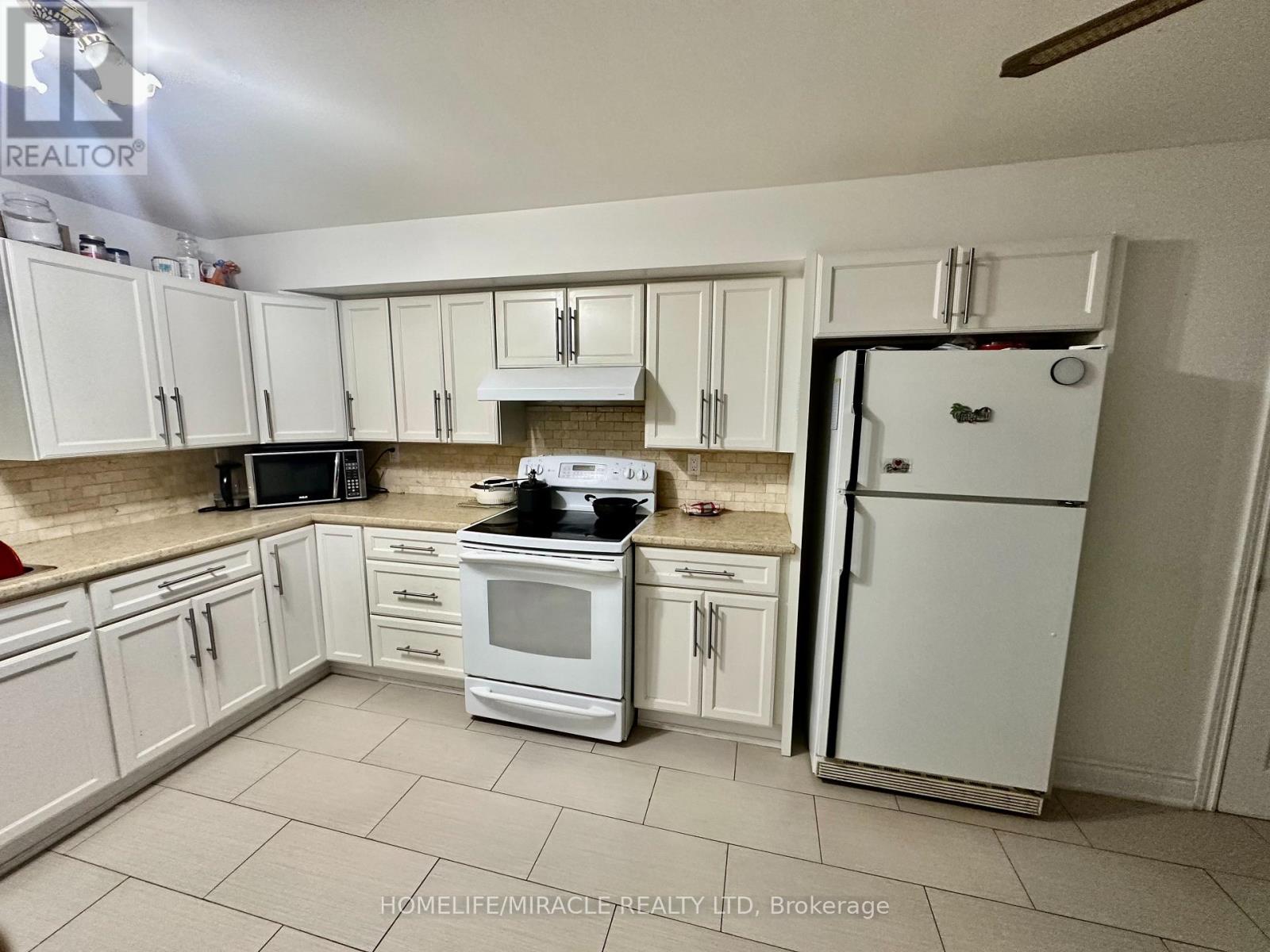 Bsmt - 2461 President Boulevard, Mississauga, Ontario L5B 3E7 - Photo 3 - W12535266