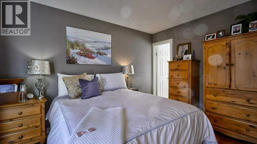 232 Penbrooke Way Se, Calgary, Alberta  t2a 3s8 - Photo 19 - A2268091