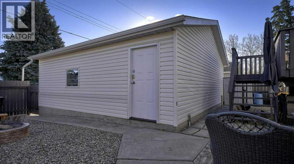 232 Penbrooke Way Se, Calgary, Alberta  t2a 3s8 - Photo 36 - A2268091