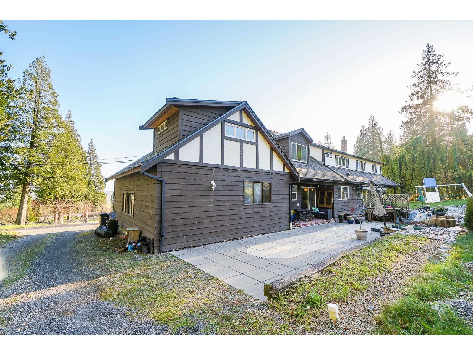 7639 Morrison Crescent, Langley, British Columbia  V2Y 2E7 - Photo 3 - R3063672