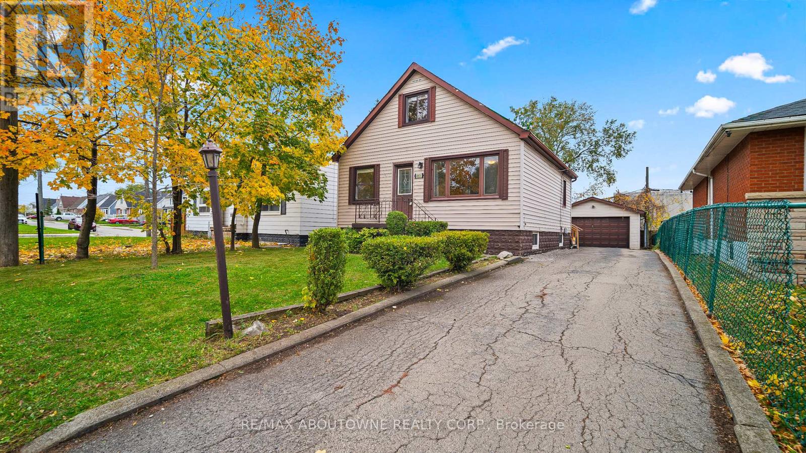 661 Brighton Avenue, Hamilton, Ontario  L8H 6H3 - Photo 23 - X12537130