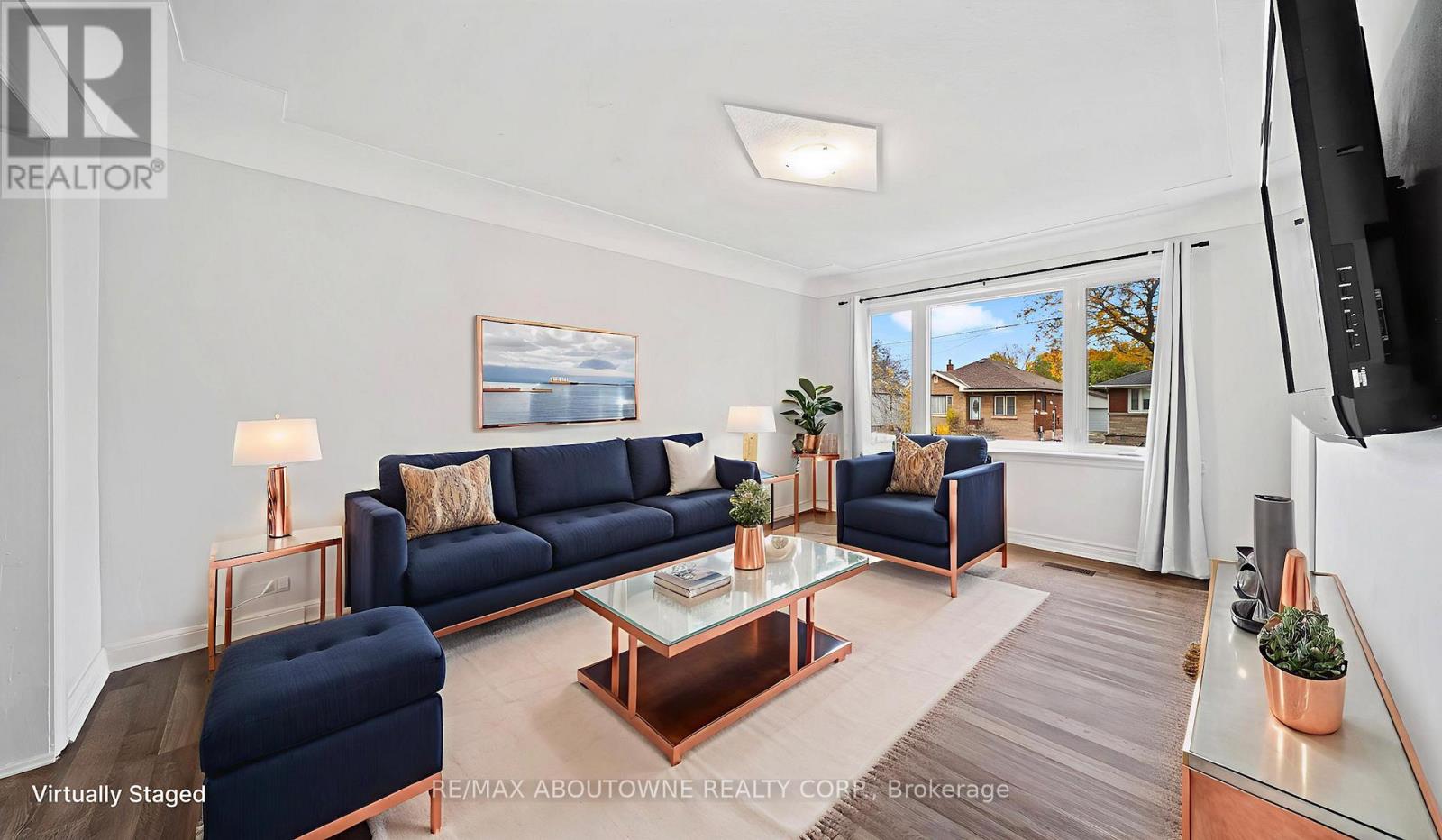 661 Brighton Avenue, Hamilton, Ontario  L8H 6H3 - Photo 4 - X12537130