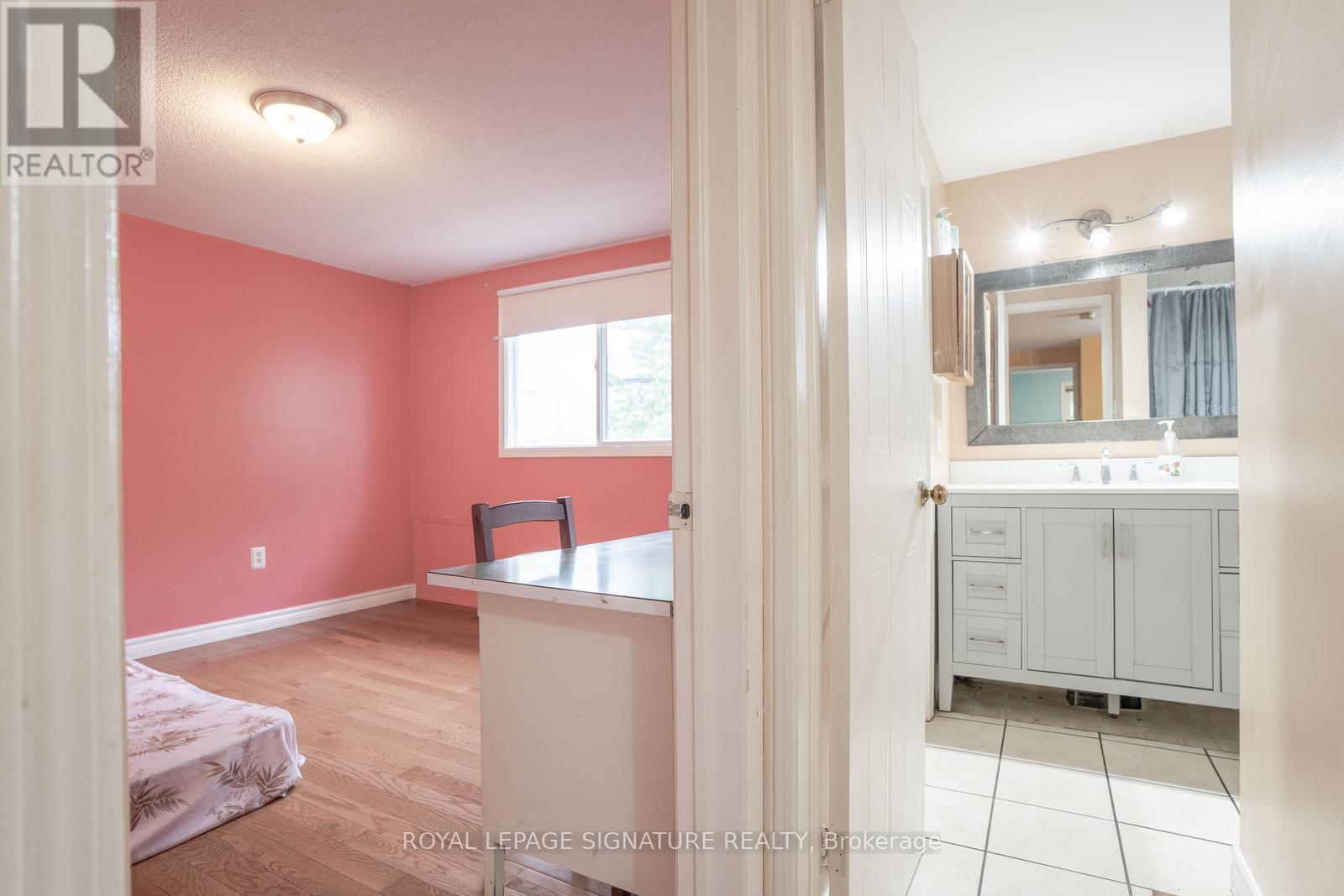 78 Grandridge Crescent, Guelph, Ontario  N1H 8G3 - Photo 29 - X12537194