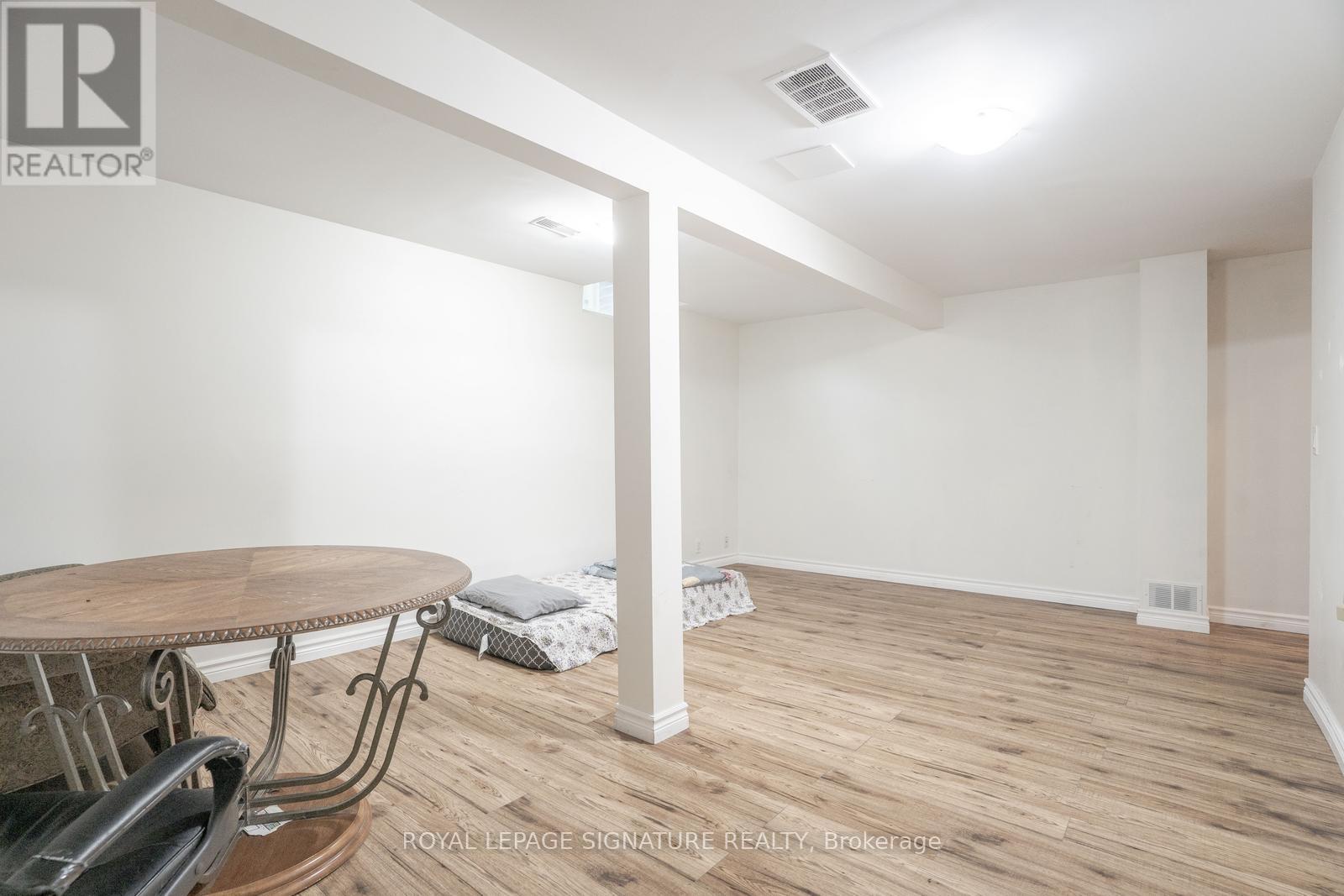 78 Grandridge Crescent, Guelph, Ontario  N1H 8G3 - Photo 34 - X12537194